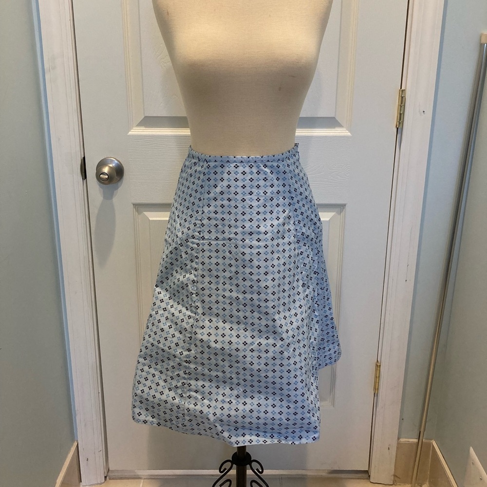 - **GAP FACTORY STORE** Patterned Skirt